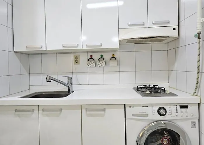 7 Minutes From Apgujeong Station, Gangnam Rodeo, Garosu-gil, Luxury Street * Séoul