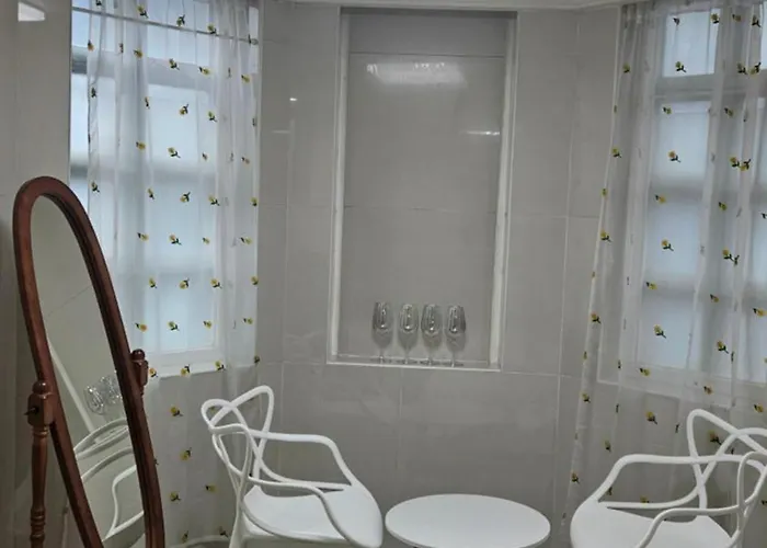 7 Minutes From Apgujeong Station, Gangnam Rodeo, Garosu-gil, Luxury Street * Séoul